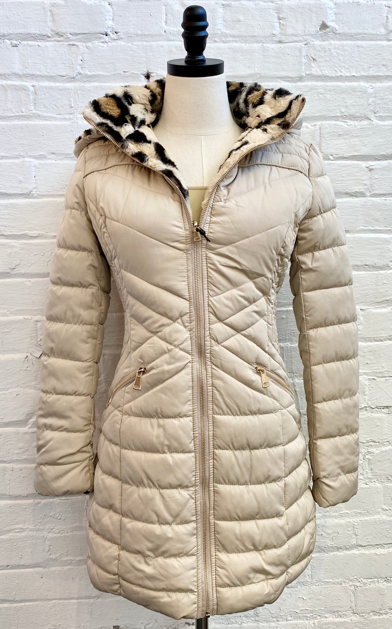 Reversible  Puffer Jacket w Faux Fur Lining/Hood