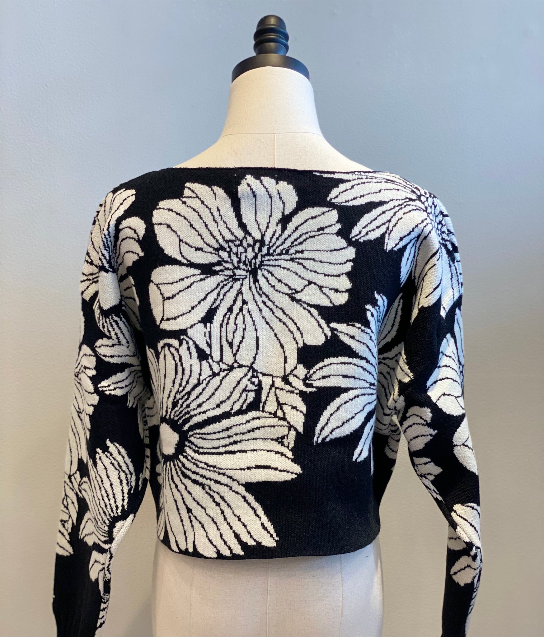 Floral Crop Sweater Top