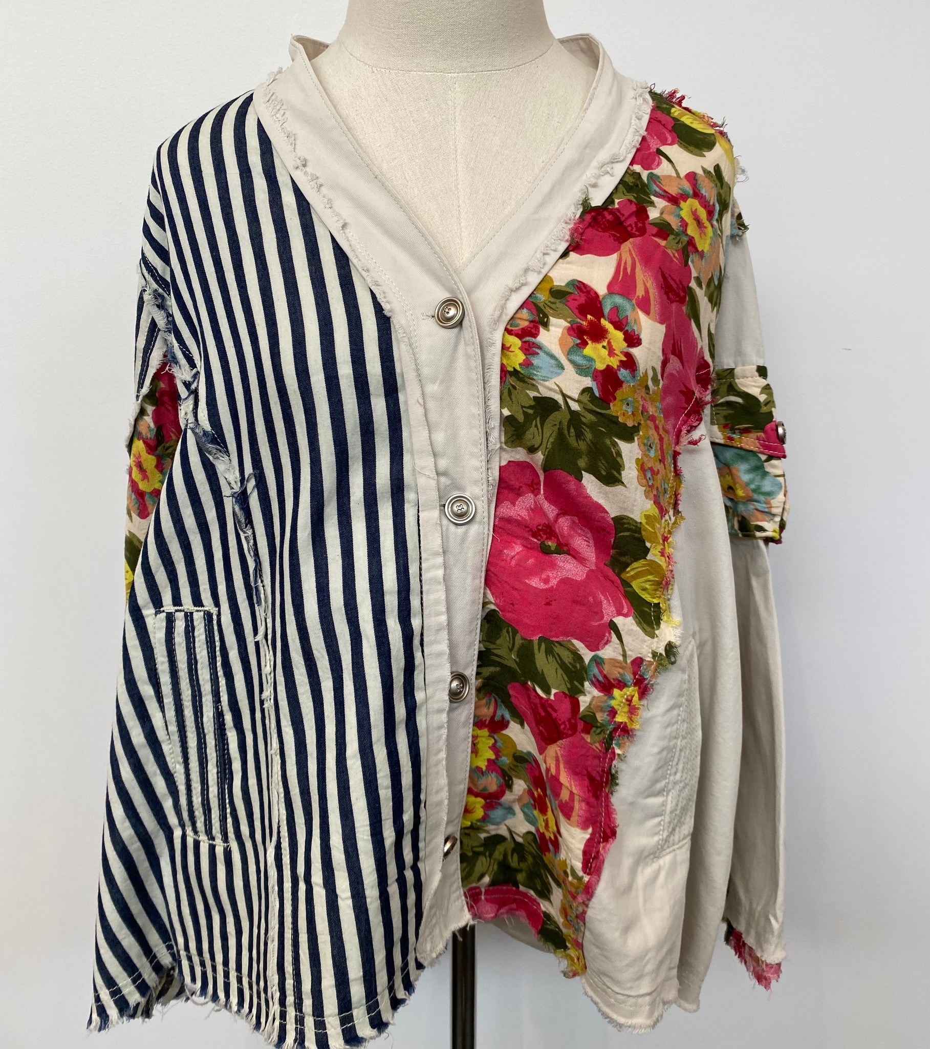 Oversize V-Neck Stripe Floral Shirt